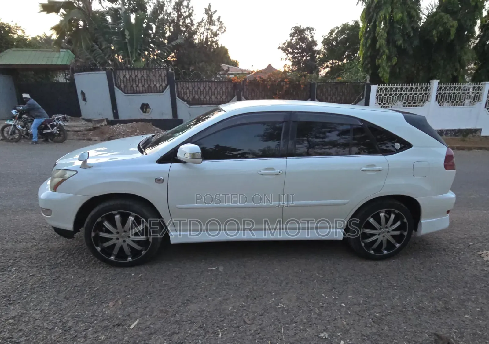 Toyota Harrier 2004 White