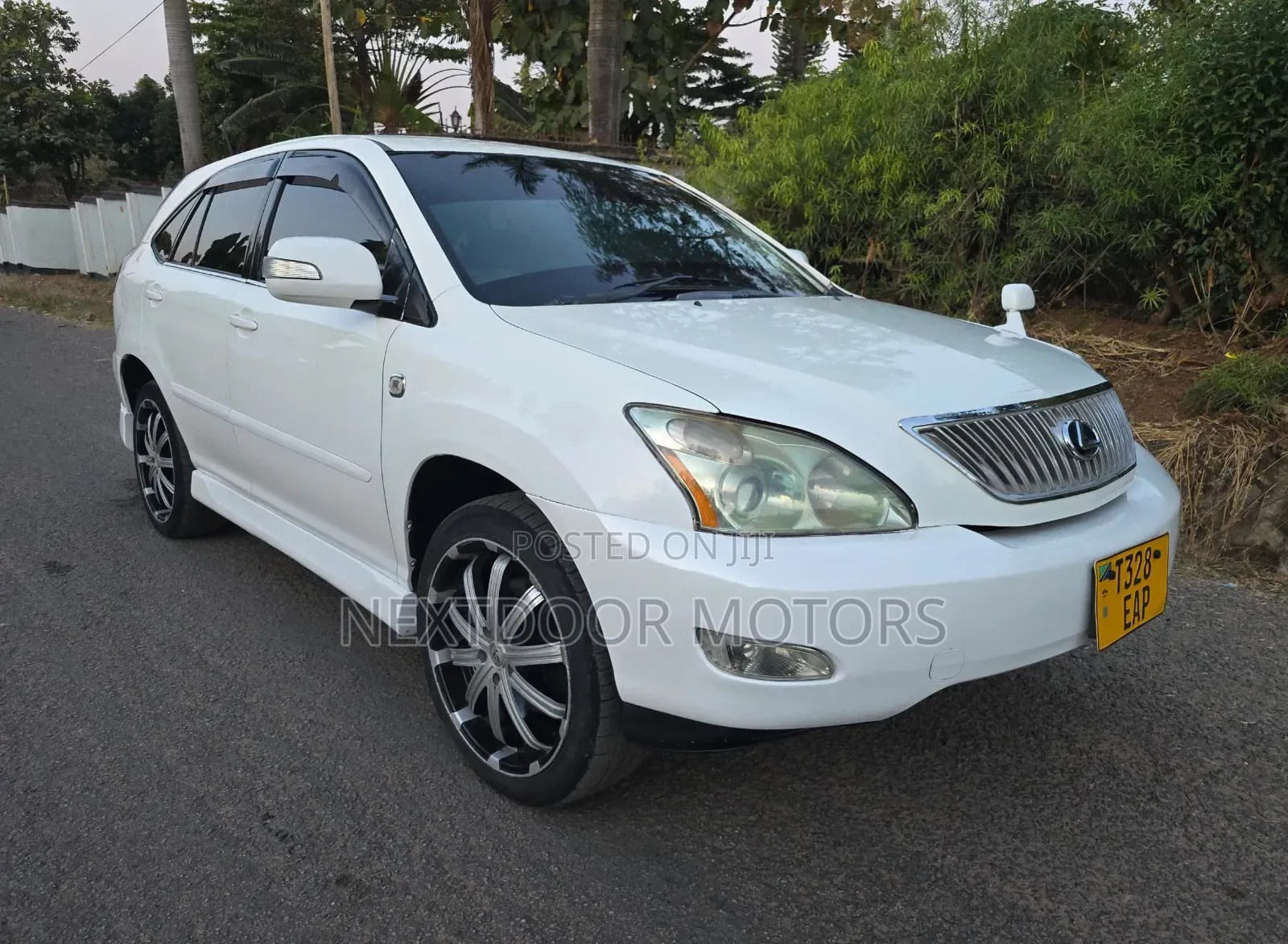 Toyota Harrier 2004 White