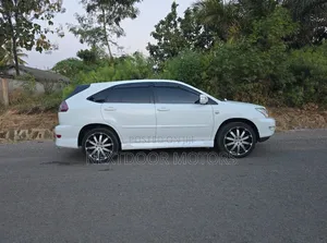 Toyota Harrier 2004 White