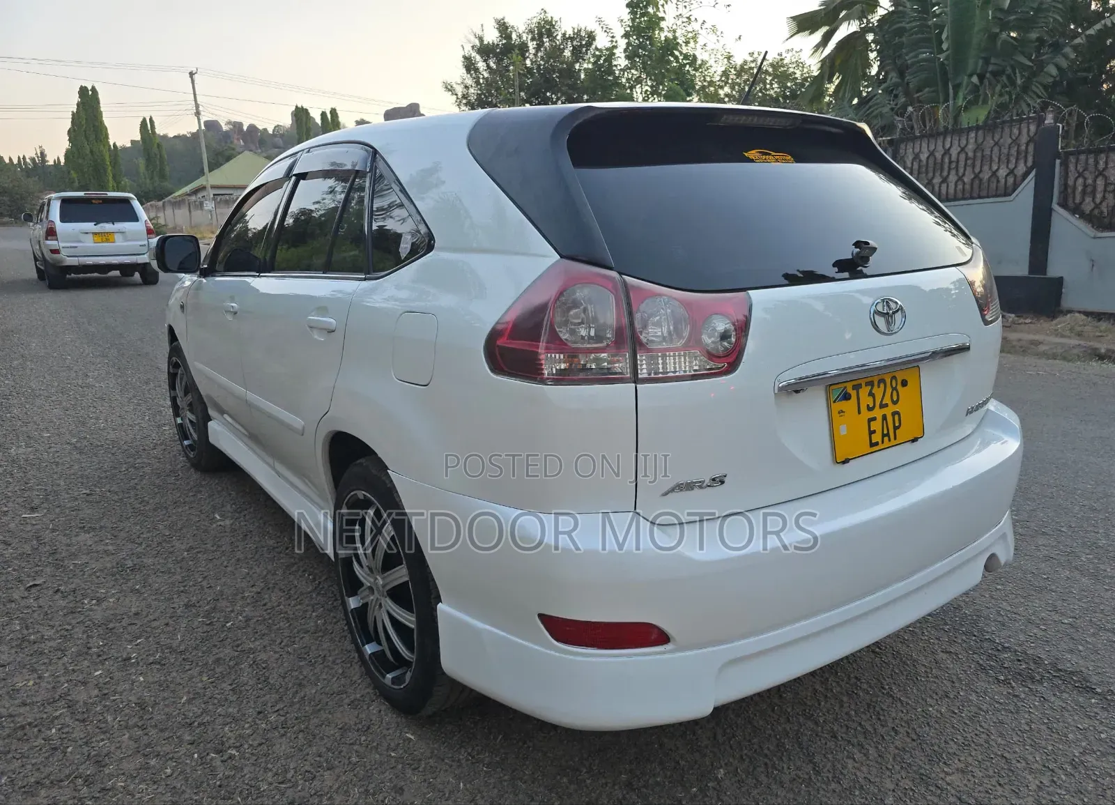 Toyota Harrier 2004 White
