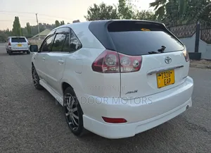 Toyota Harrier 2004 White