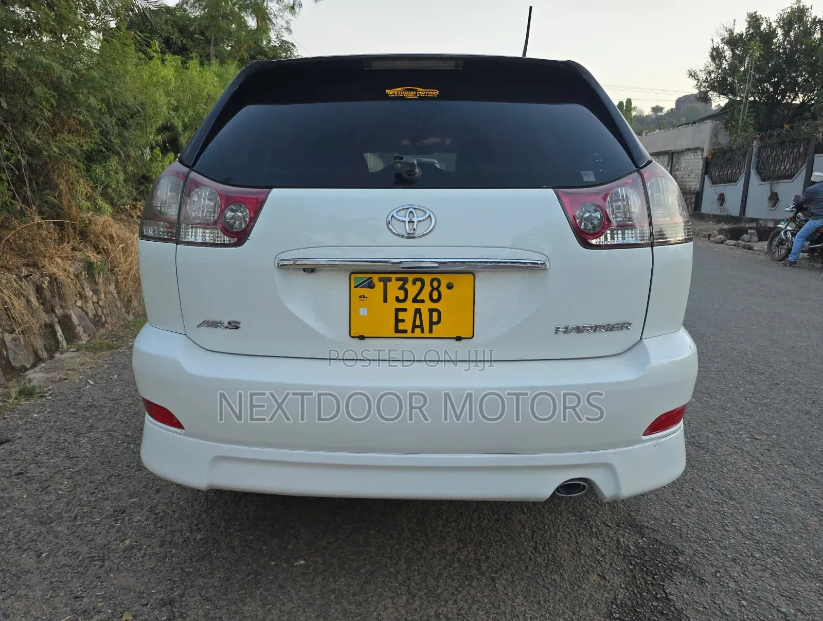 Toyota Harrier 2004 White