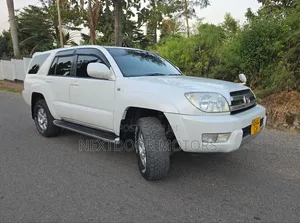 Toyota Hilux Surf 2004 White