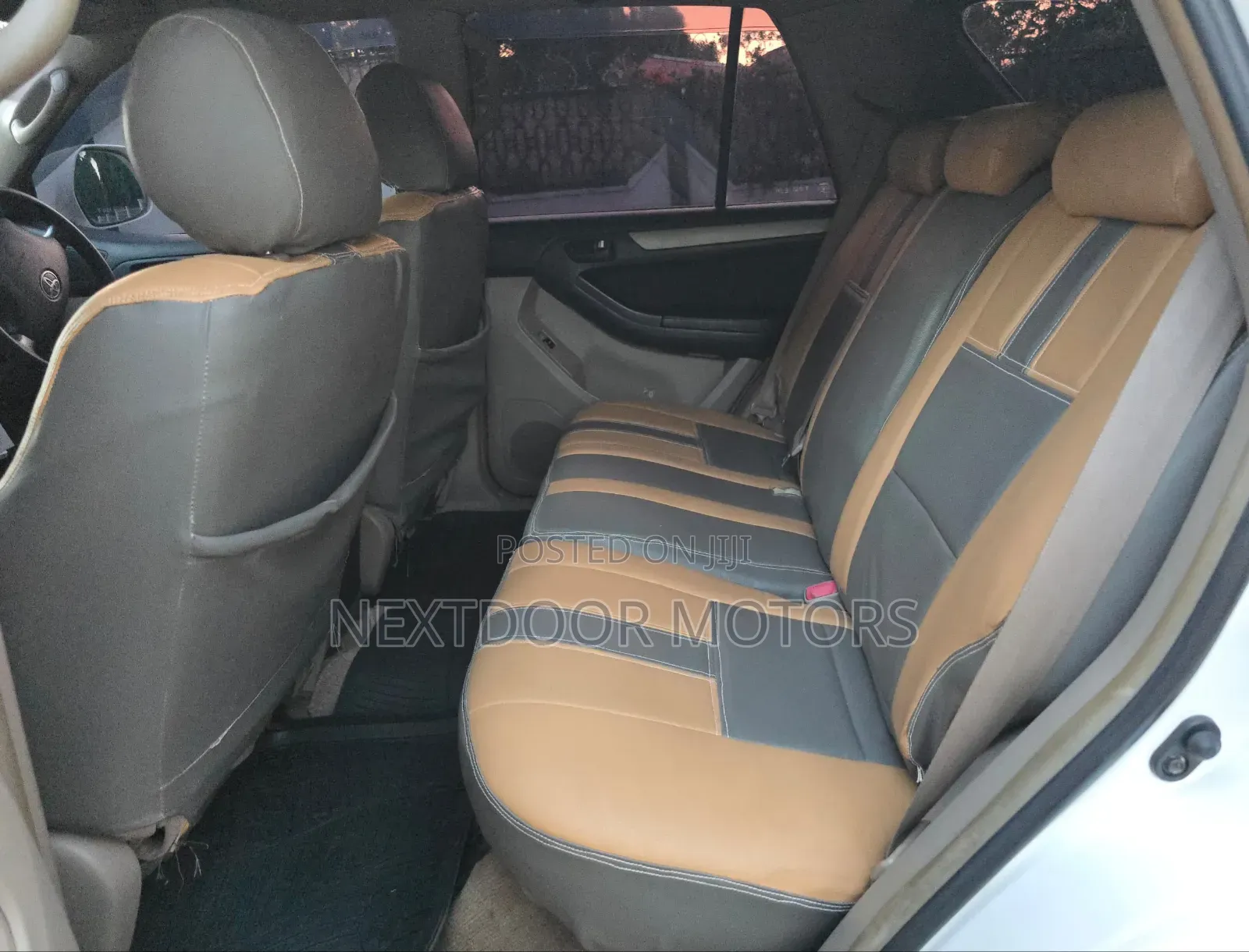Toyota Hilux Surf 2004 White
