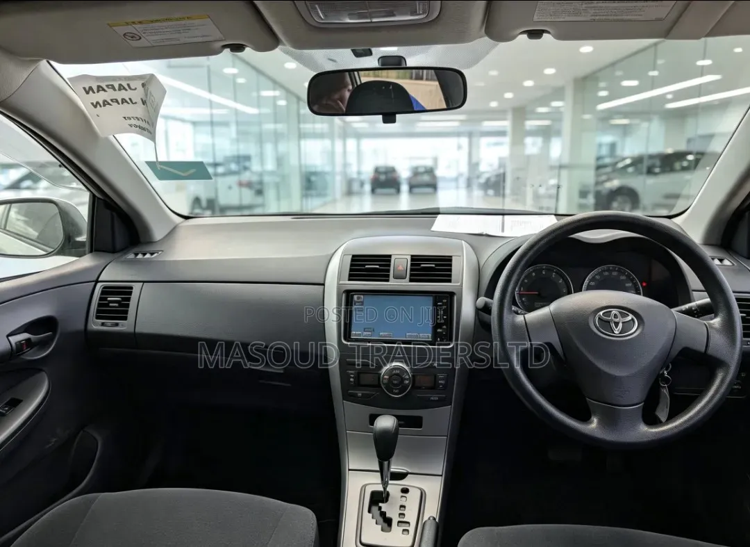 Toyota Corolla Fielder 2010 Silver