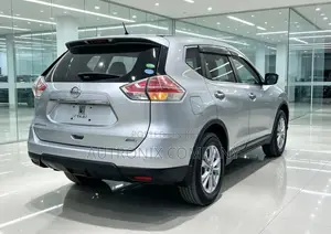 Nissan X-Trail 2015 Silver