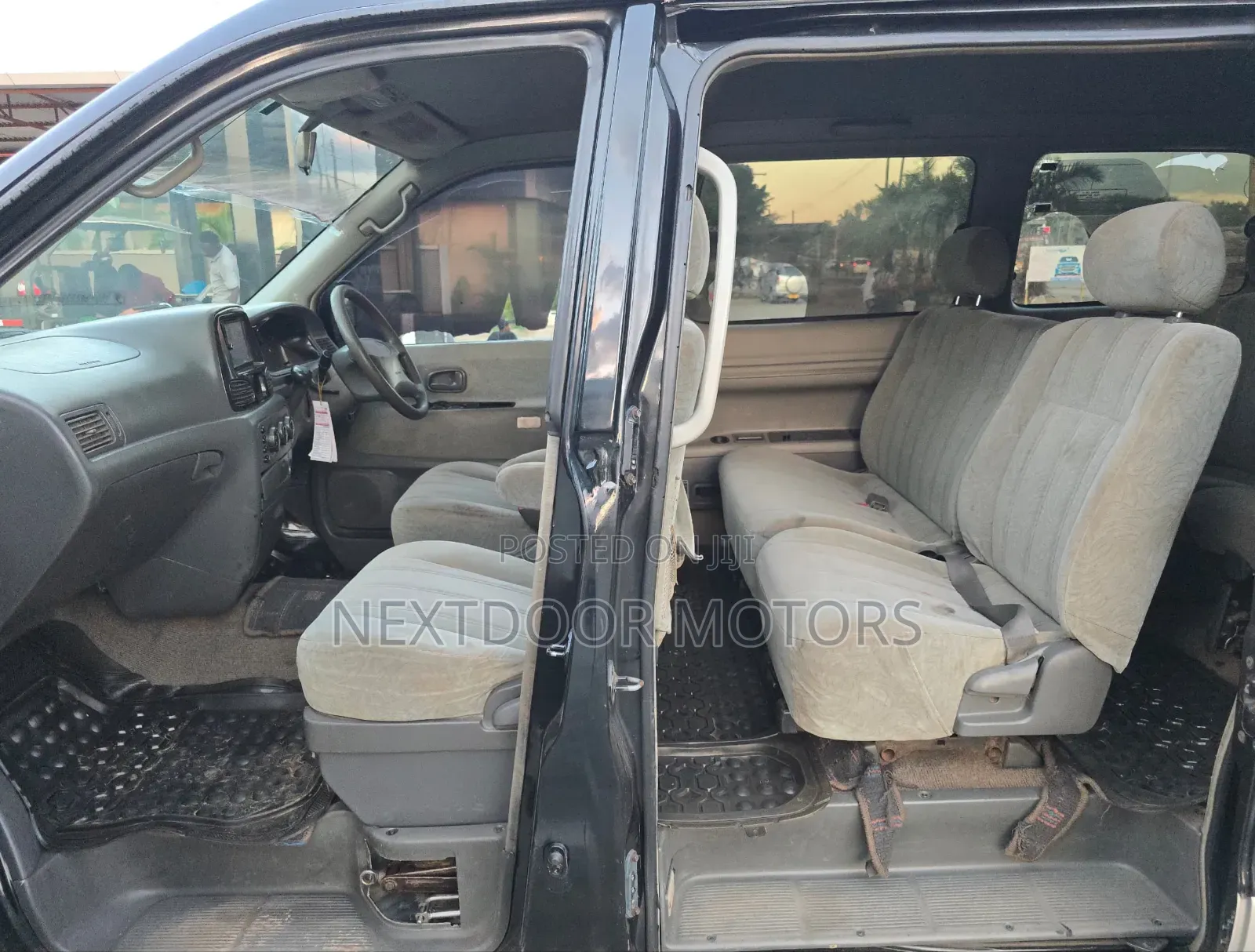 Toyota Noah 2004 Black