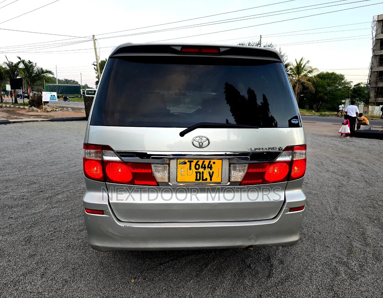 Toyota Alphard 2004 Silver