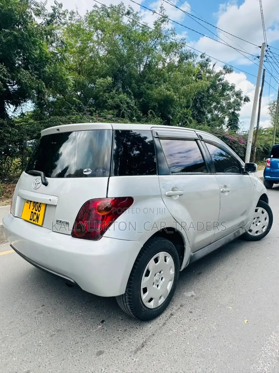 Toyota IST 2004 Silver