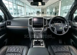 Toyota Land Cruiser 2016 Black