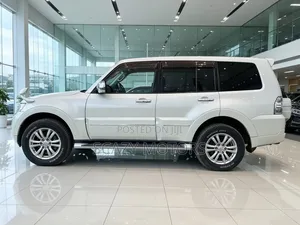 Mitsubishi Outlander 2013 White