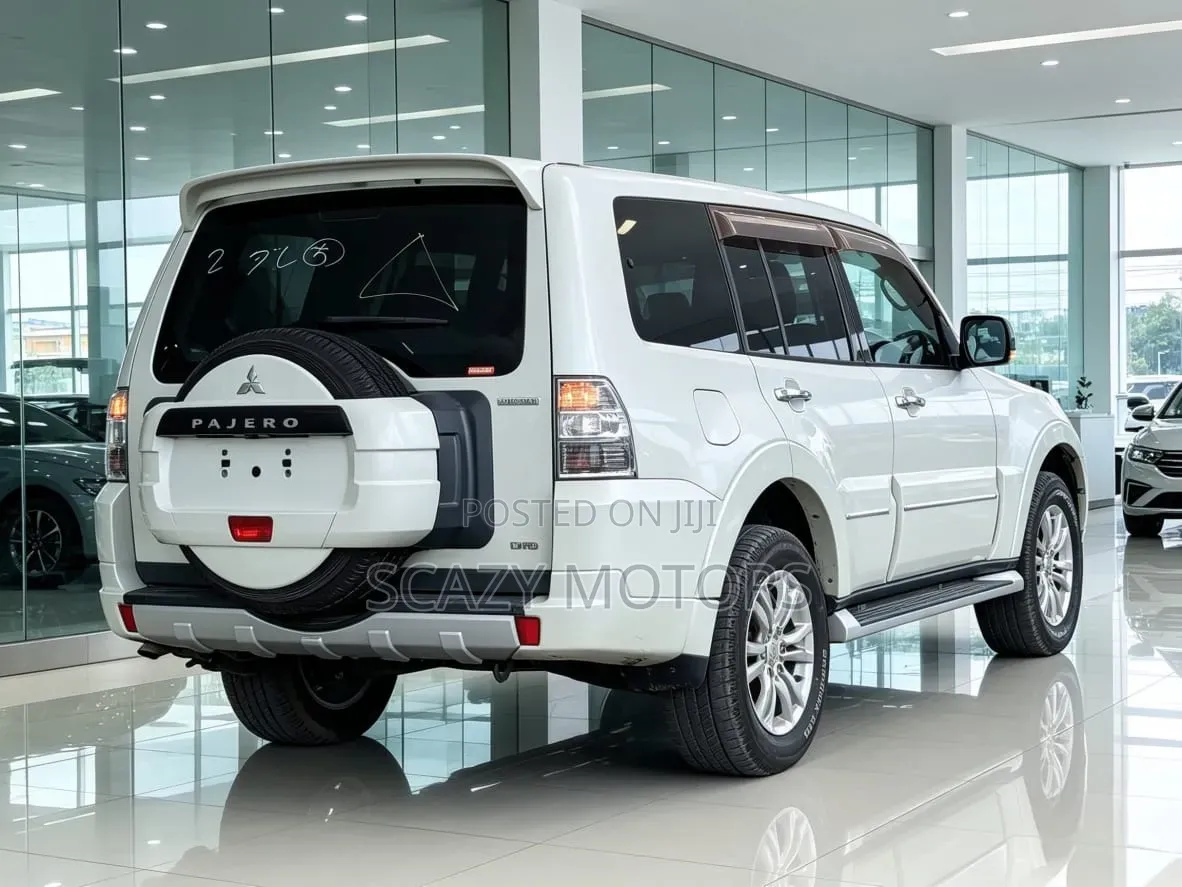 Mitsubishi Outlander 2013 White