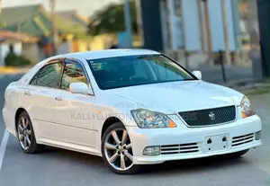 Toyota Crown 2006 White
