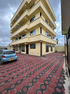 20bdrm Block of Flats in Mchakama Real Estate, Kiwalani for sale