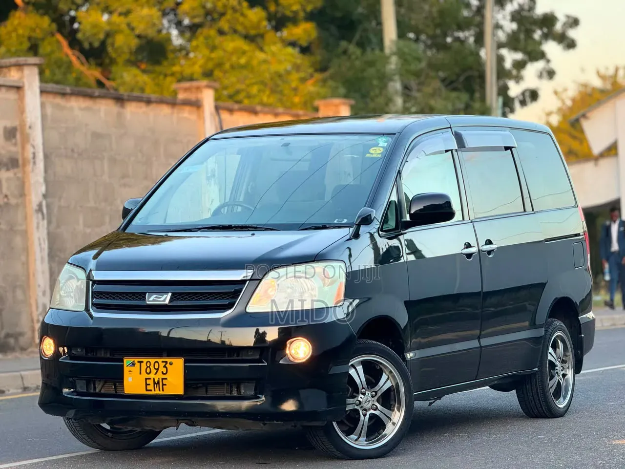 Toyota Noah 2005 Black