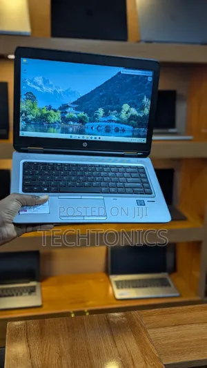 Laptop NEC N22G 8GB Intel Core i5 SSD 256GB