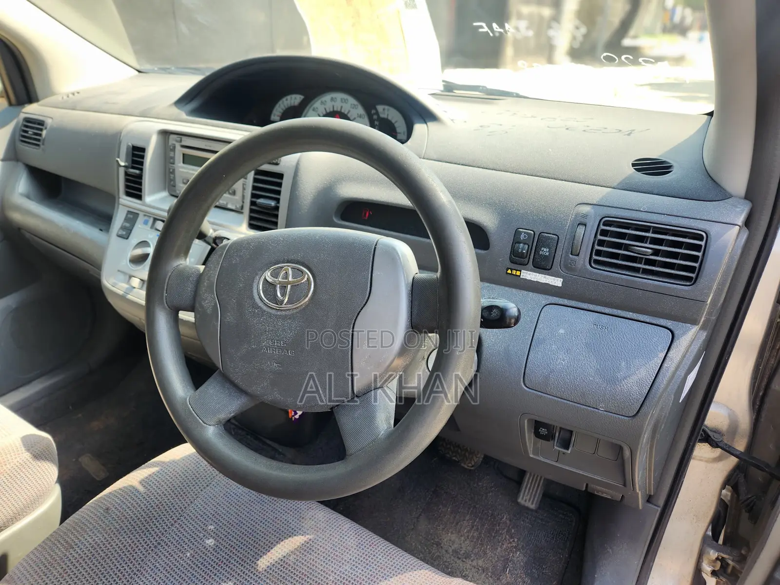Toyota Raum 1.5 FWD 2005 Silver