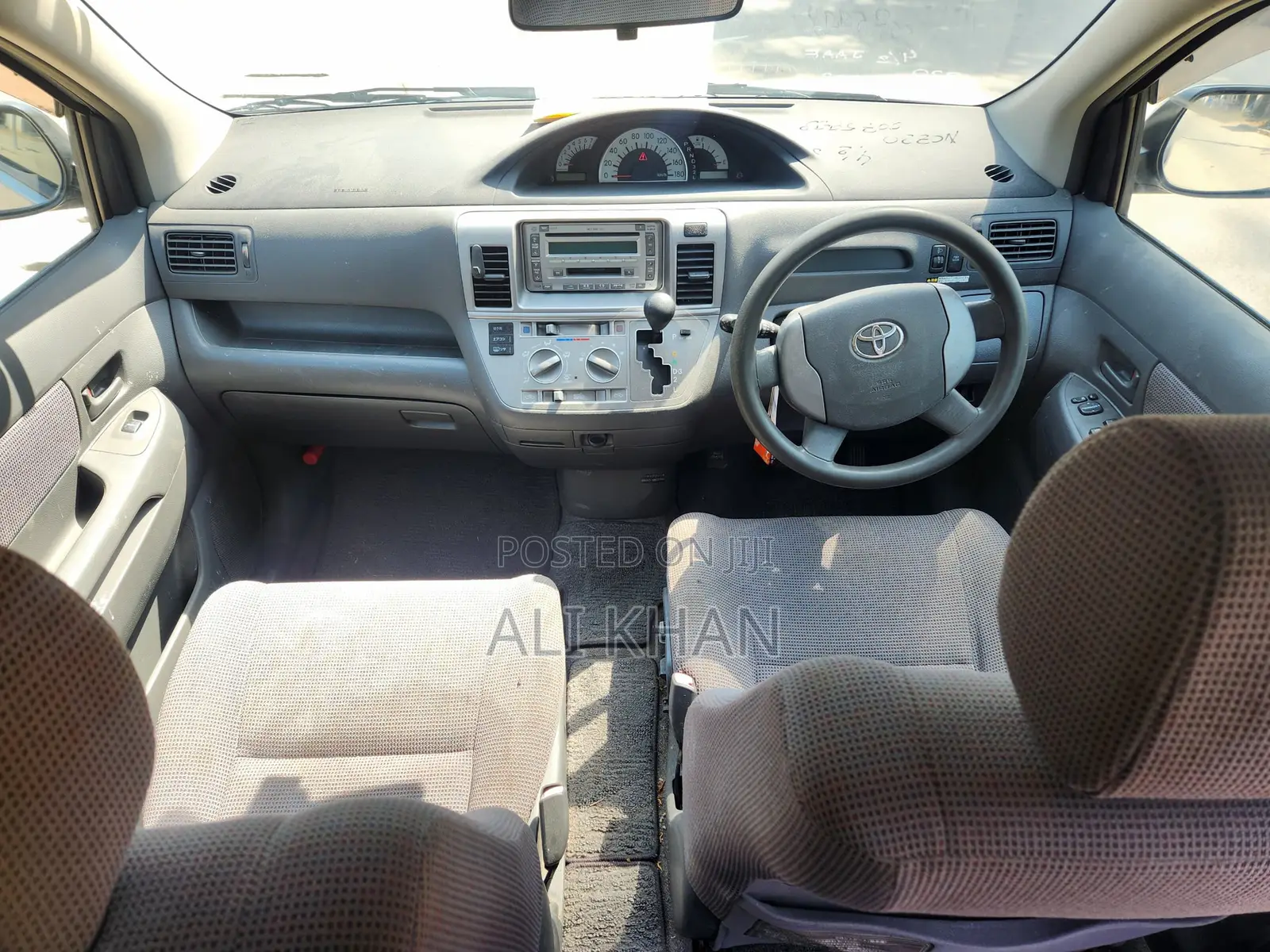 Toyota Raum 1.5 FWD 2005 Silver