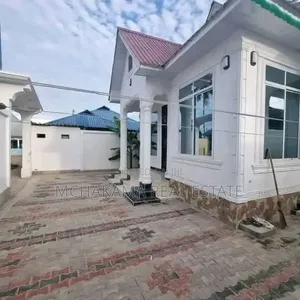 3bdrm House in Mchakama Real Estate, Chamazi for sale