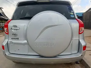 Toyota RAV4 2.0 4x4 2006 Silver