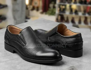 Walk Beyond Limits Black Wear