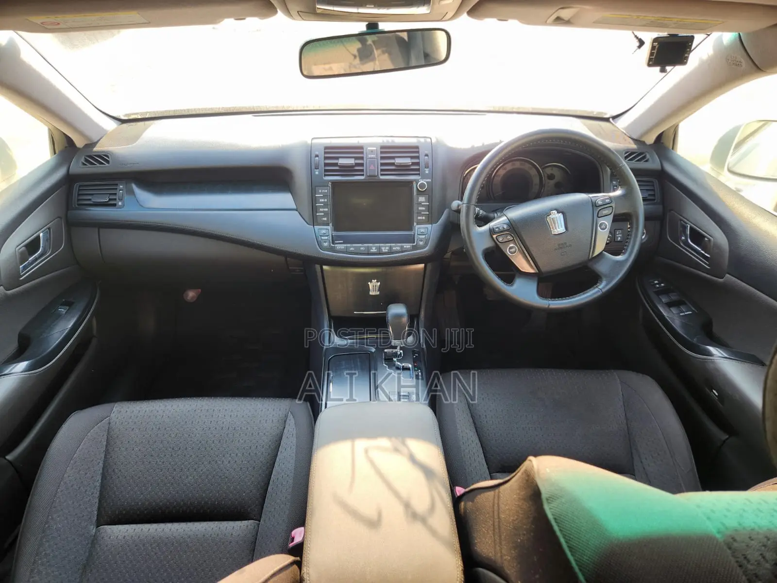 Toyota Crown 2008 White