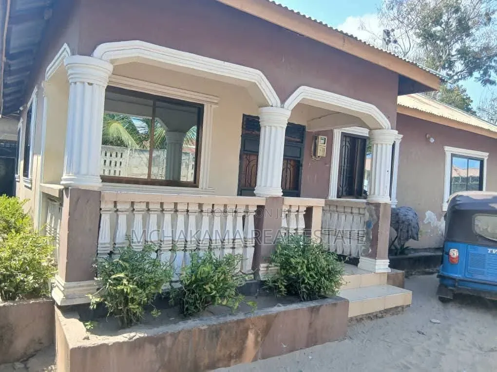 3bdrm House in Mchakama Real, Ukonga for sale