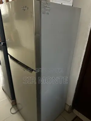 Whirlpool 220l Fridge