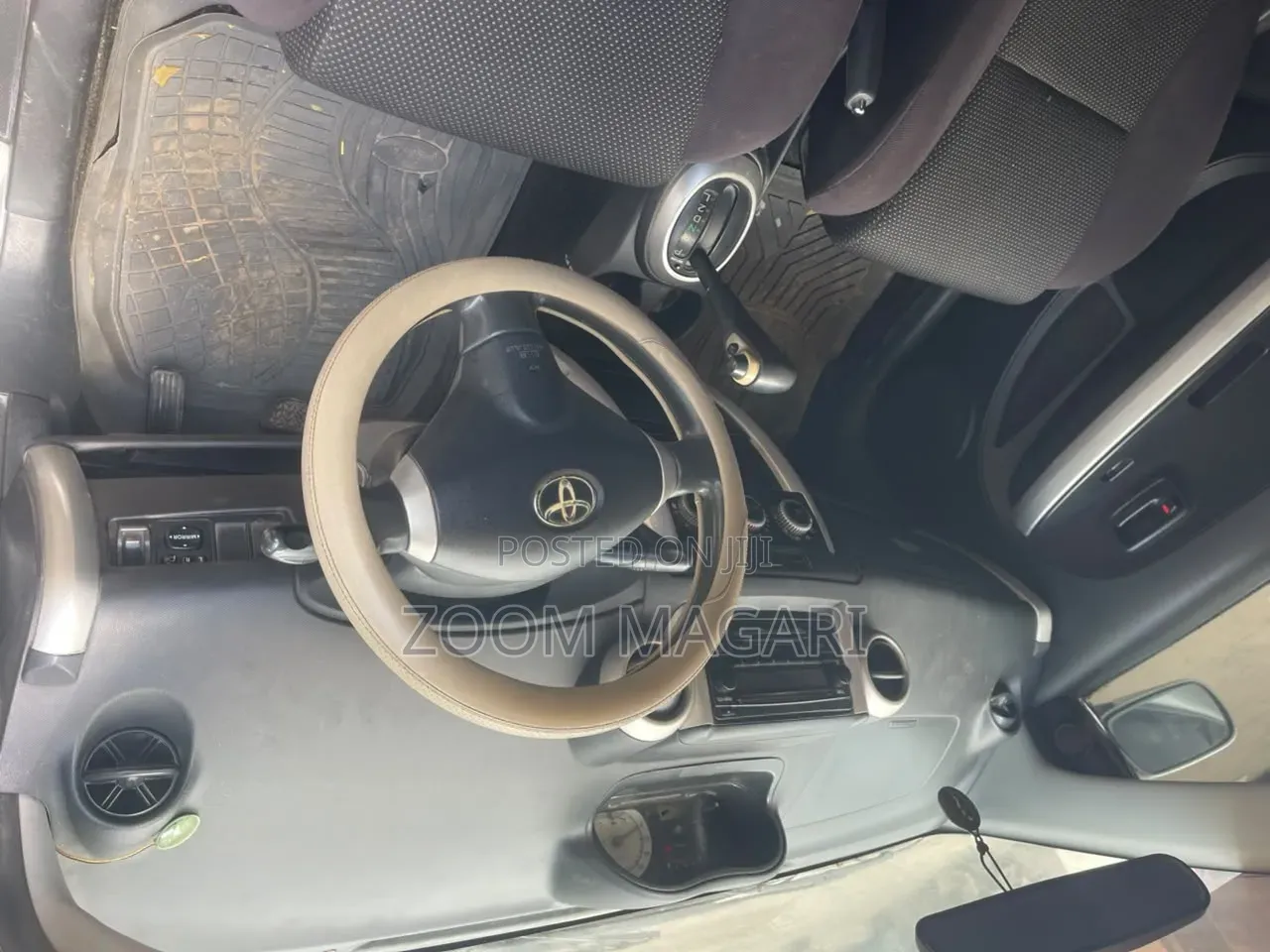Toyota IST 2003 Silver