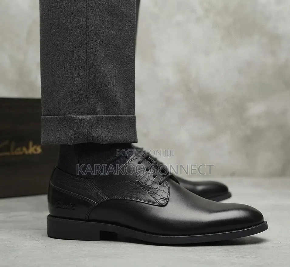 Men Look Leather Shoes