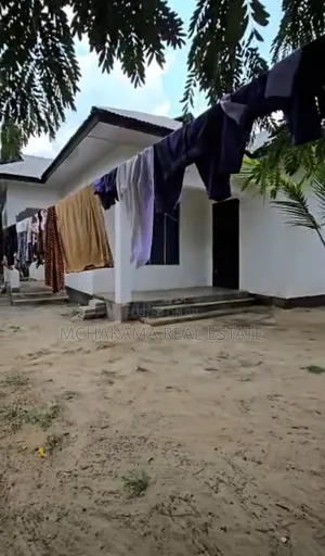 3bdrm House in Mchakama Real Estate, Maili Mmoja for sale