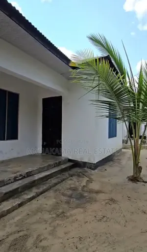 3bdrm House in Mchakama Real Estate, Maili Mmoja for sale