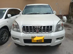 Toyota Land Cruiser Prado 2005 White