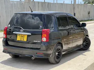 Toyota Raum 2004 Black