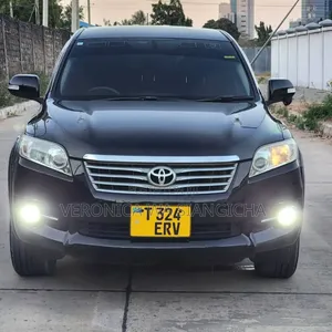 Toyota Vanguard 2011 Black