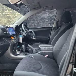 Toyota Vanguard 2011 Black