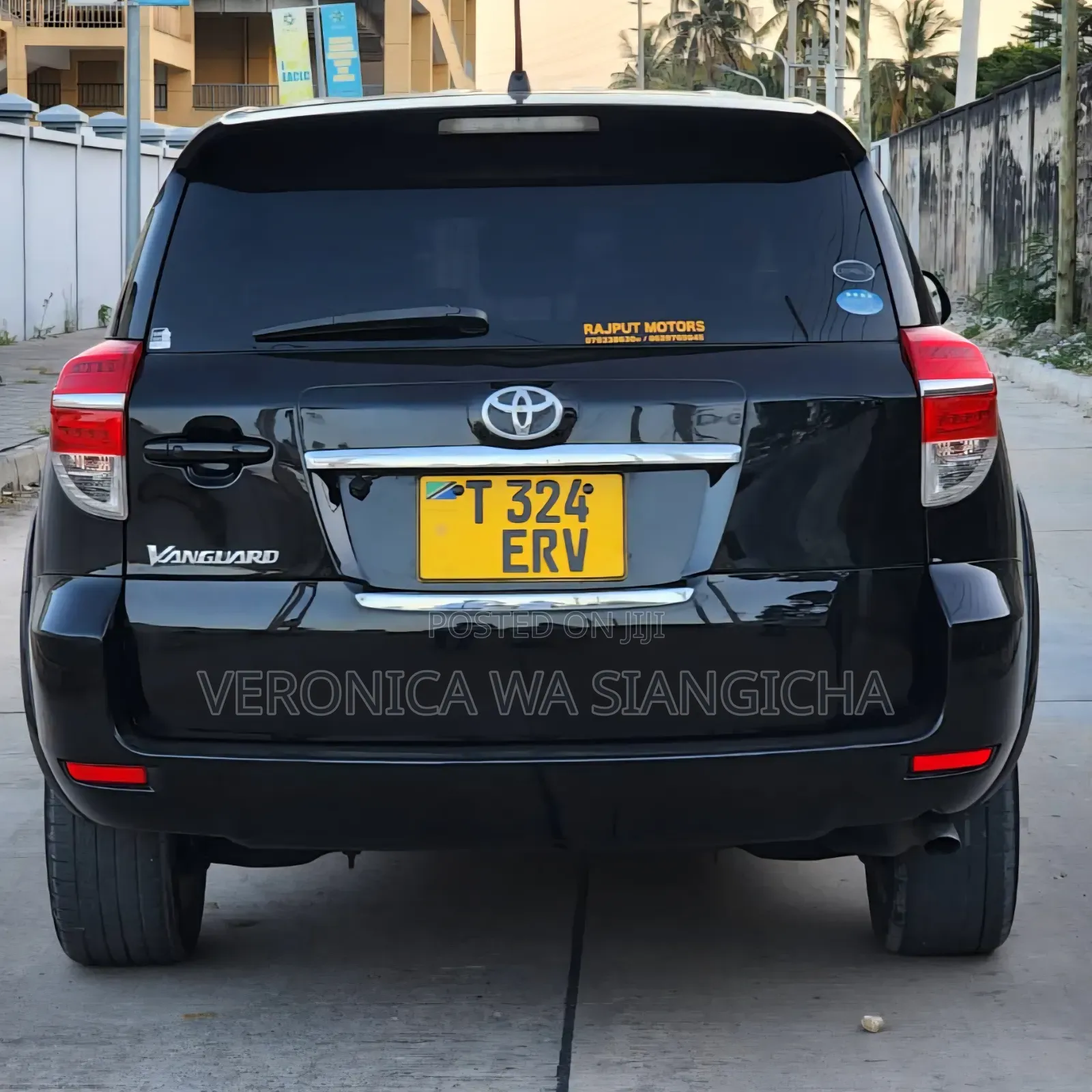 Toyota Vanguard 2011 Black