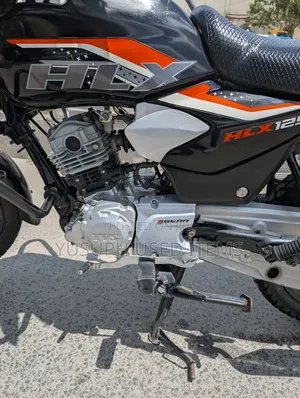 TVS HLX 125 2025 Black