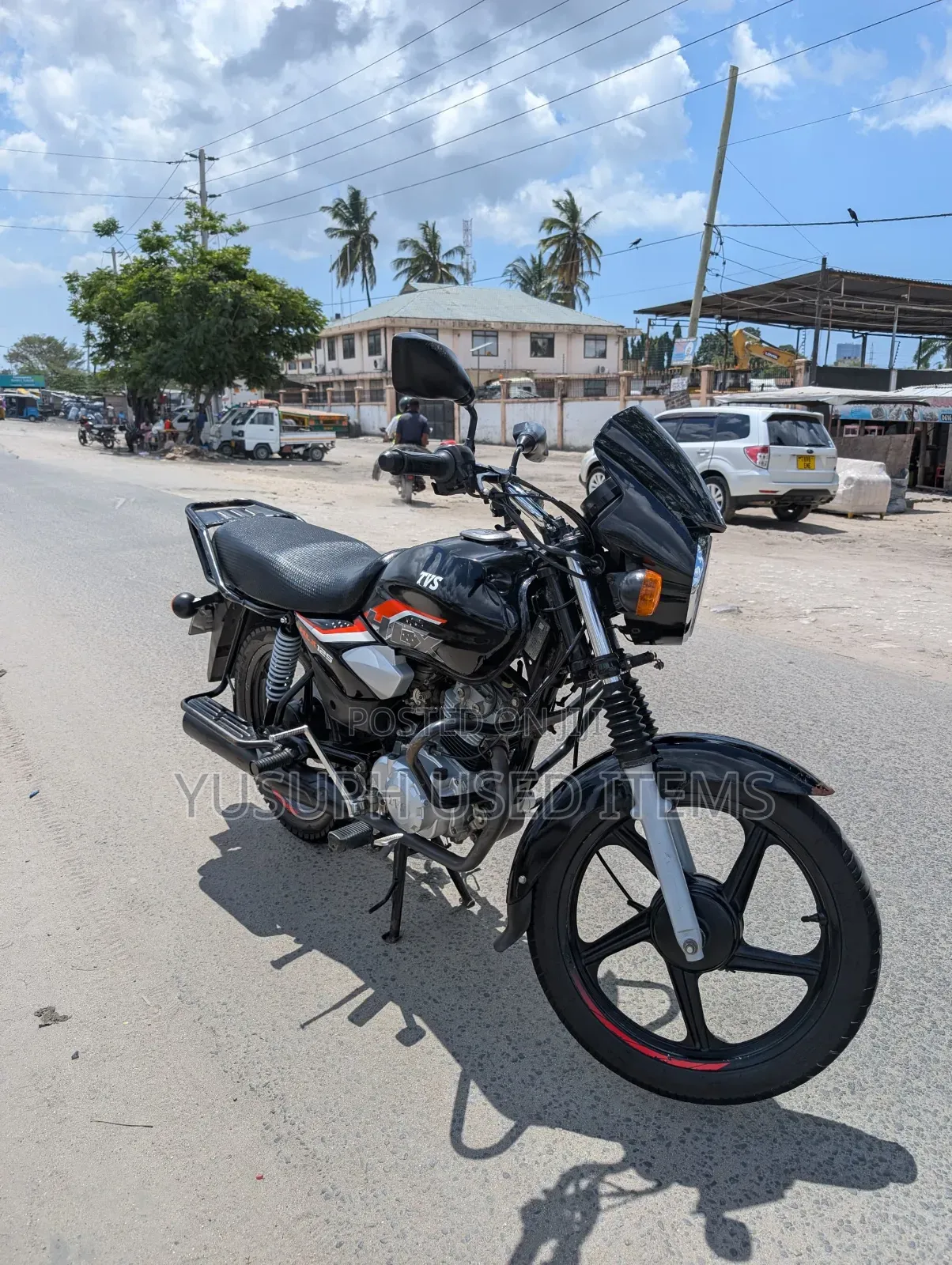 TVS HLX 125 2025 Black