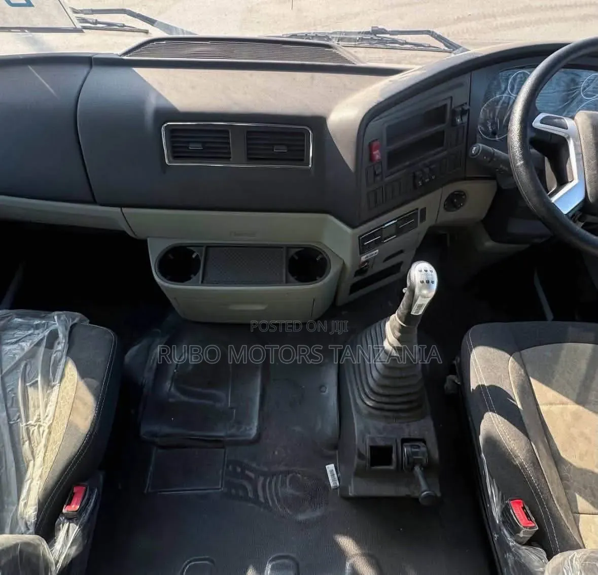 Brand New Howo TX Tractor Head Ya Kuagiza