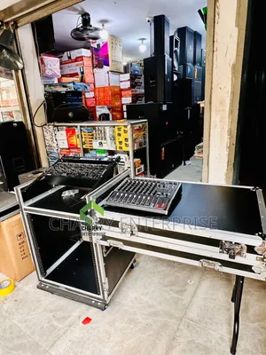 Music RECK BOX
Inakua Na Box La Pembeni 
Double Layer