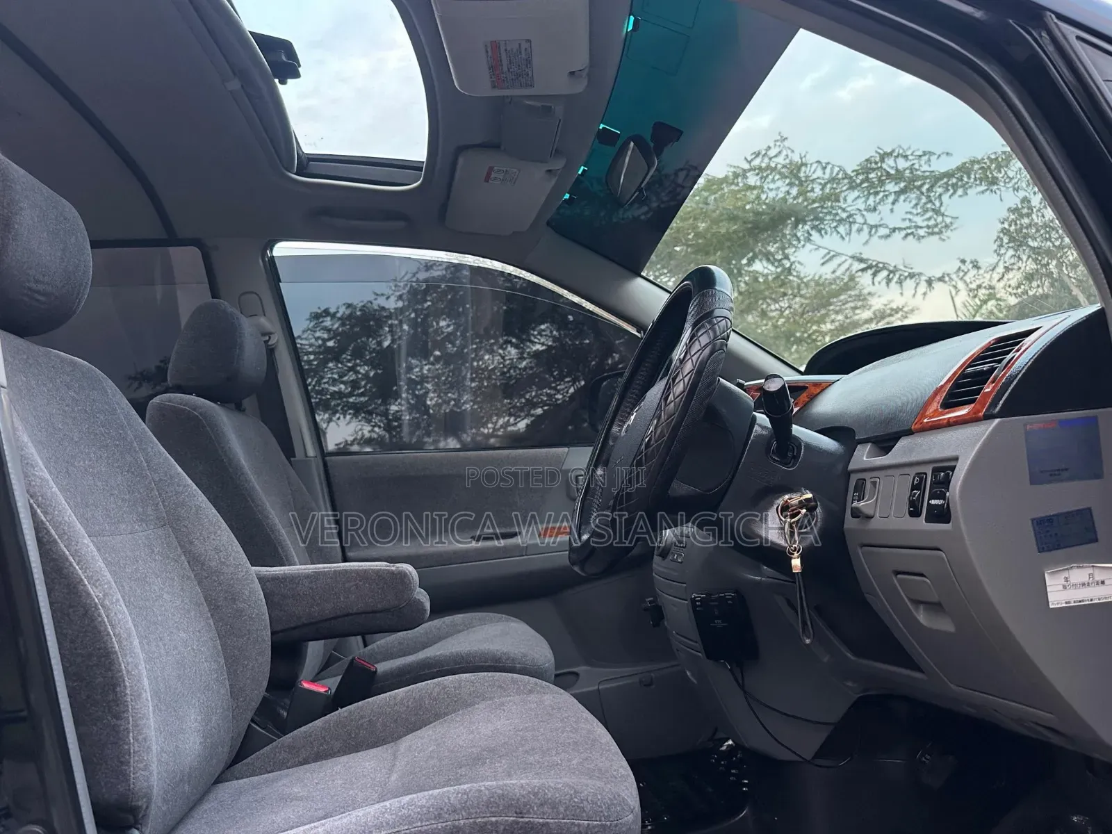 Toyota Noah 2004 Black