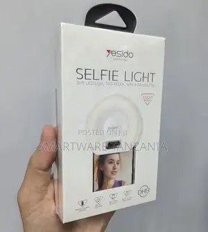 Yesido Selfie Light With Silicone Clip, 700- Adjustable LED Light