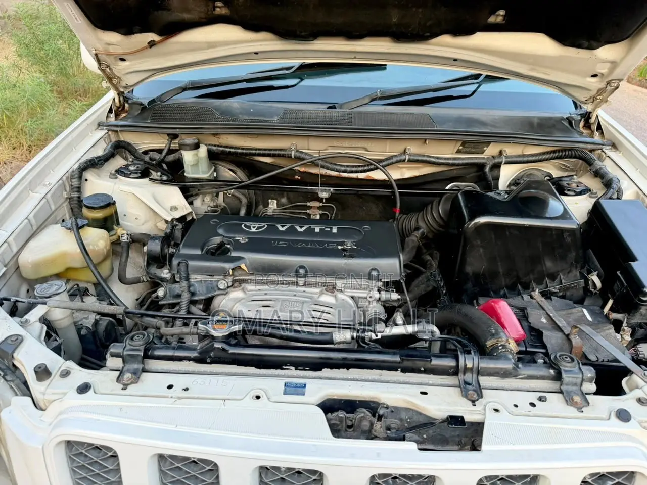 Toyota Kluger 2001 White