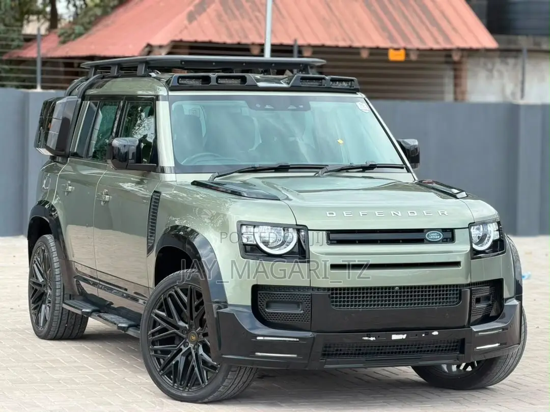 Land Rover Defender 2022 Green