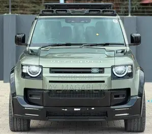 Land Rover Defender 2022 Green