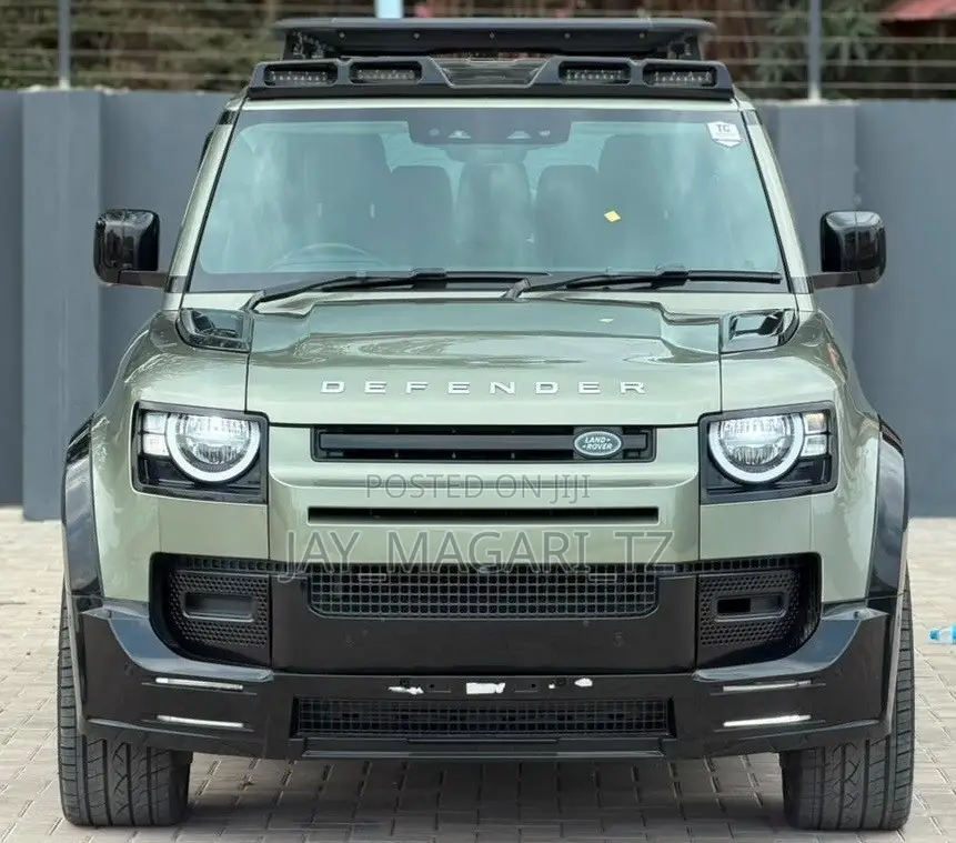 Land Rover Defender 2022 Green