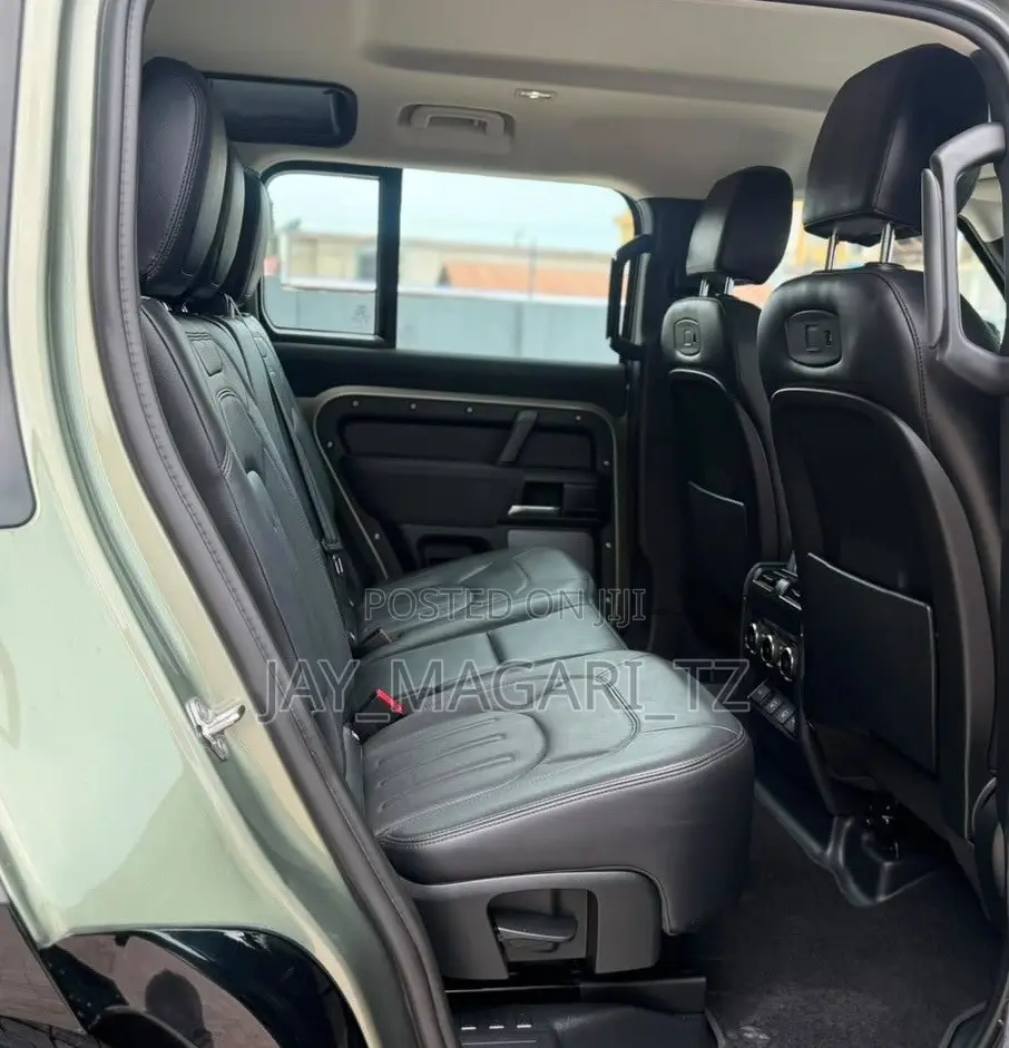 Land Rover Defender 2022 Green