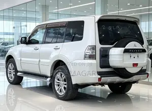 Mitsubishi Pajero 2013 Silver