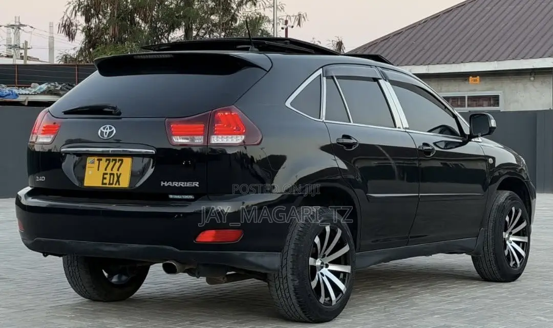Toyota Harrier 2005 Black
